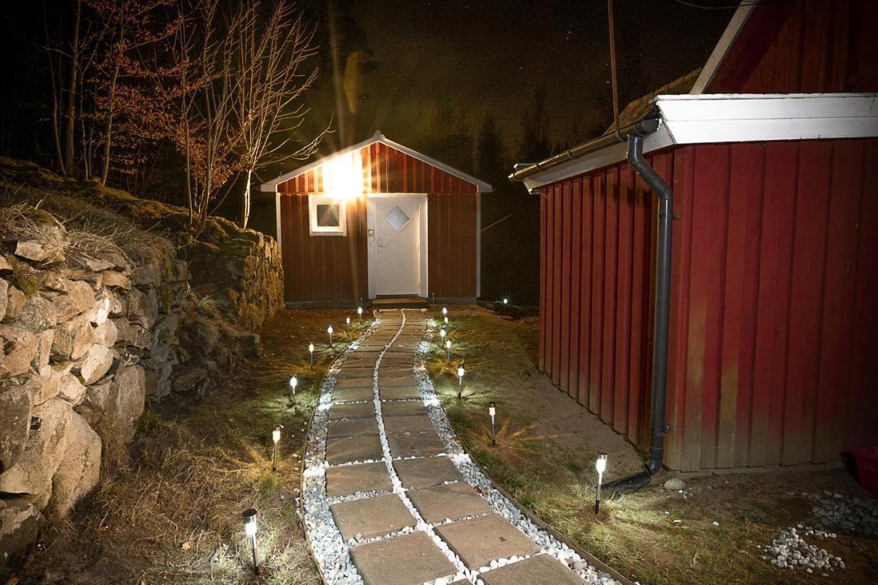 Skogsstuga I Bassholma Villa Munka-Ljungby Exterior photo